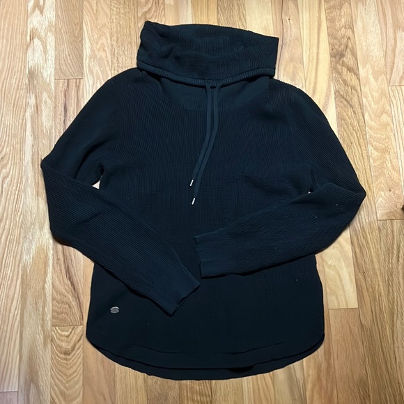 Ralph Lauren Tops - Ralph Lauren, Green Label Turnic Thermal with draw string